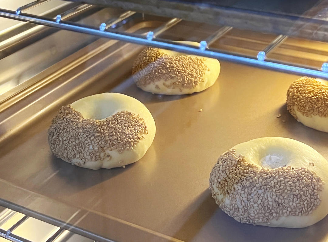 日式芝麻红豆包｜香甜柔软