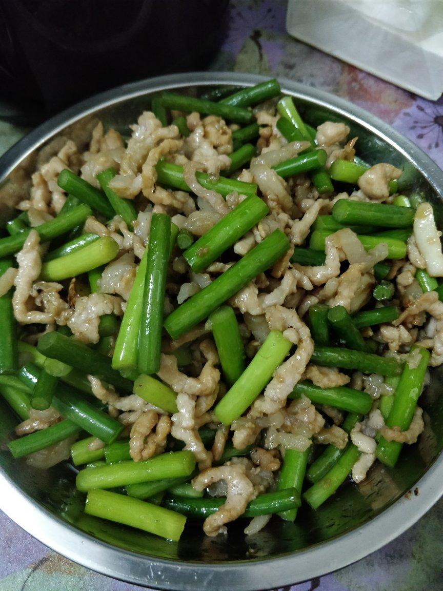 蒜苔炒肉