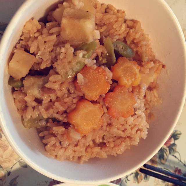 土豆焖饭（电饭锅版）