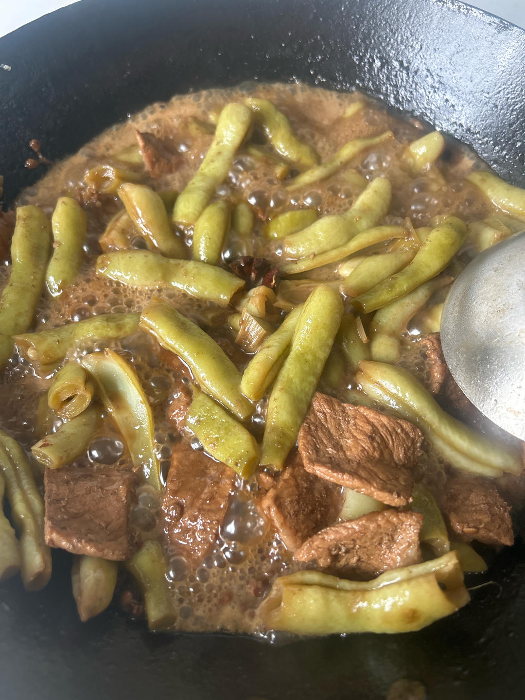 不吃两碗饭你找我！东北做法 酱炖芸豆土豆五花肉