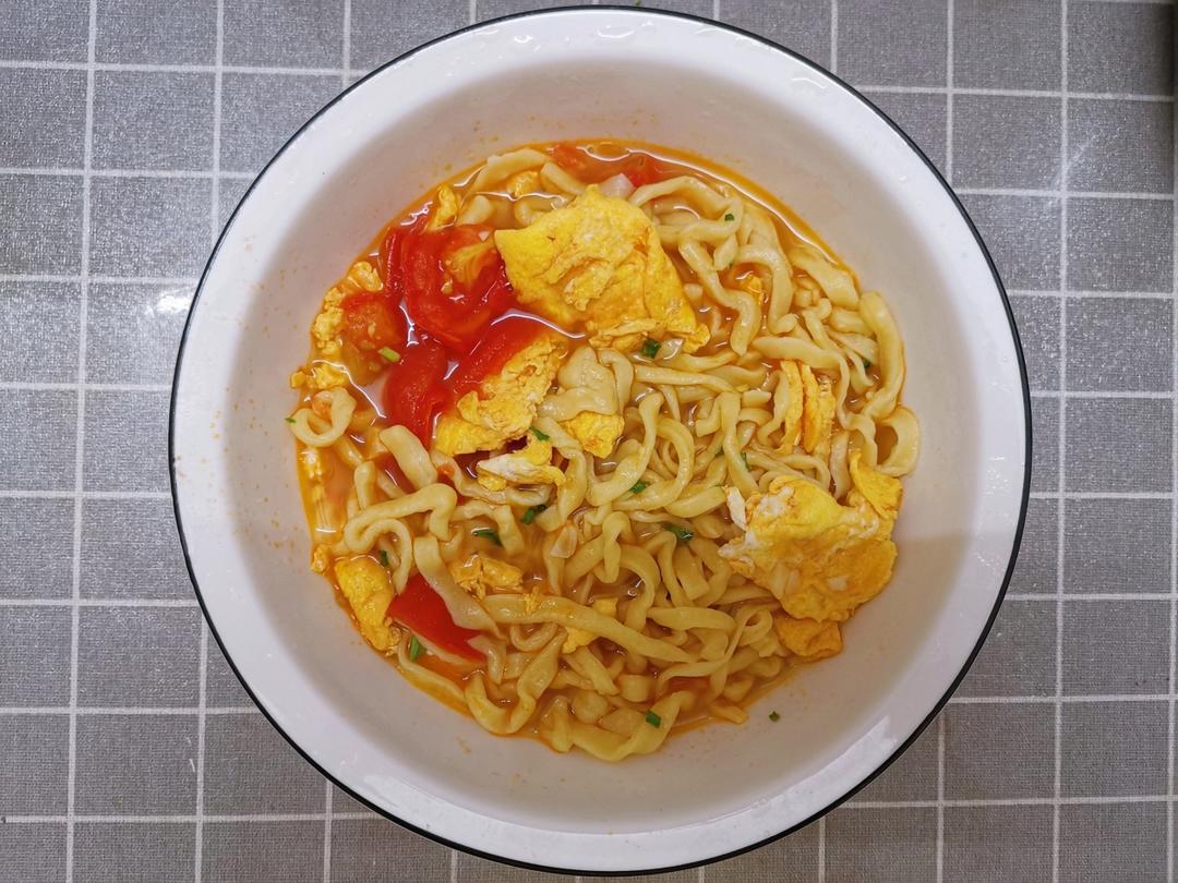 鸡蛋手擀面