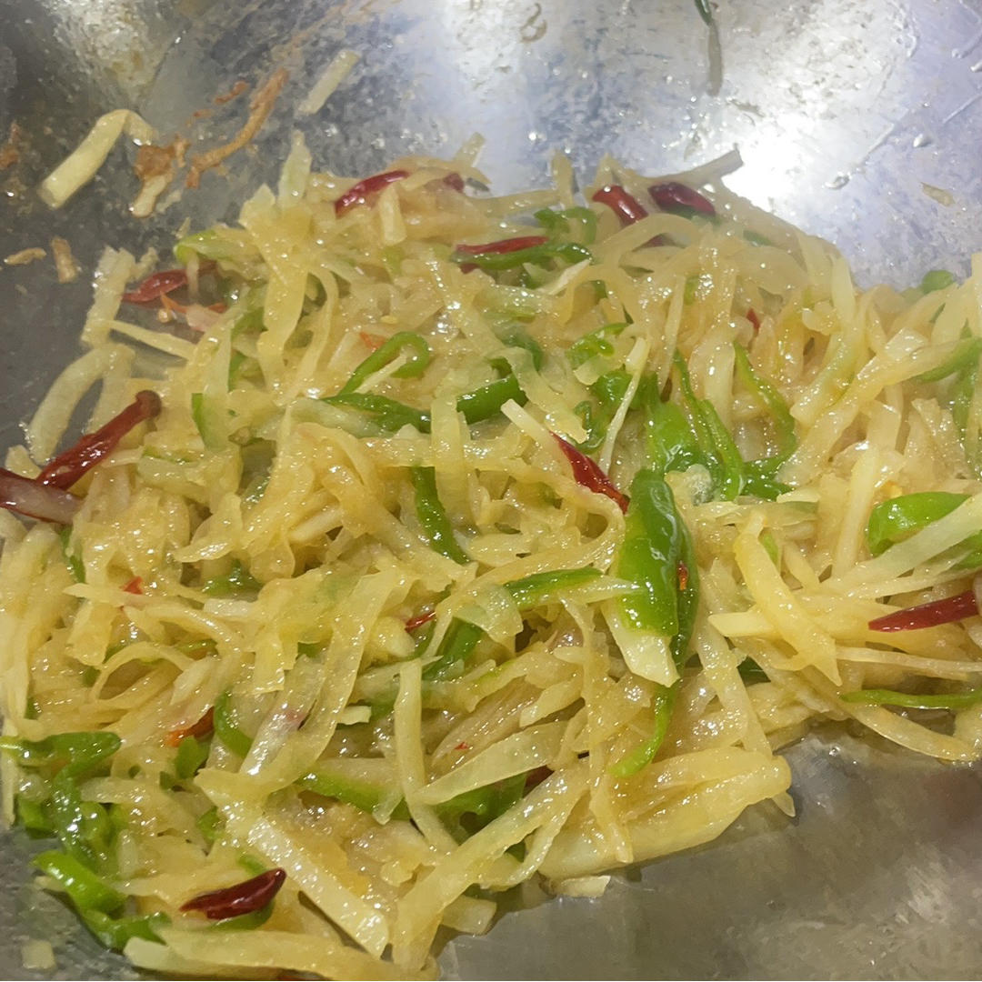 酸辣土豆丝的家常做法 超级下饭