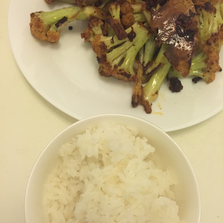 很“浪费”米饭的家常菜之一-------干锅菜花