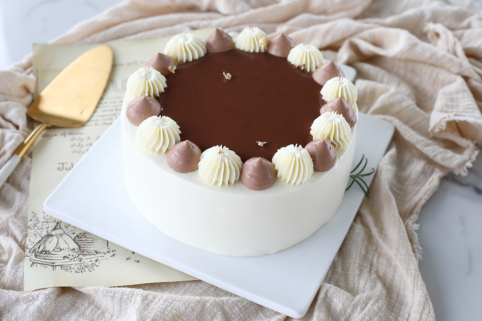 日式巧克力树莓蛋糕