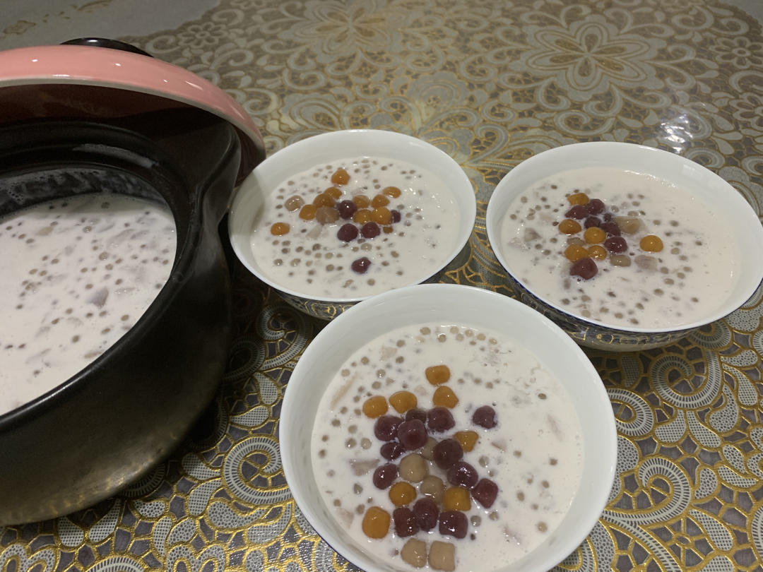 芋头芋圆椰浆西米露