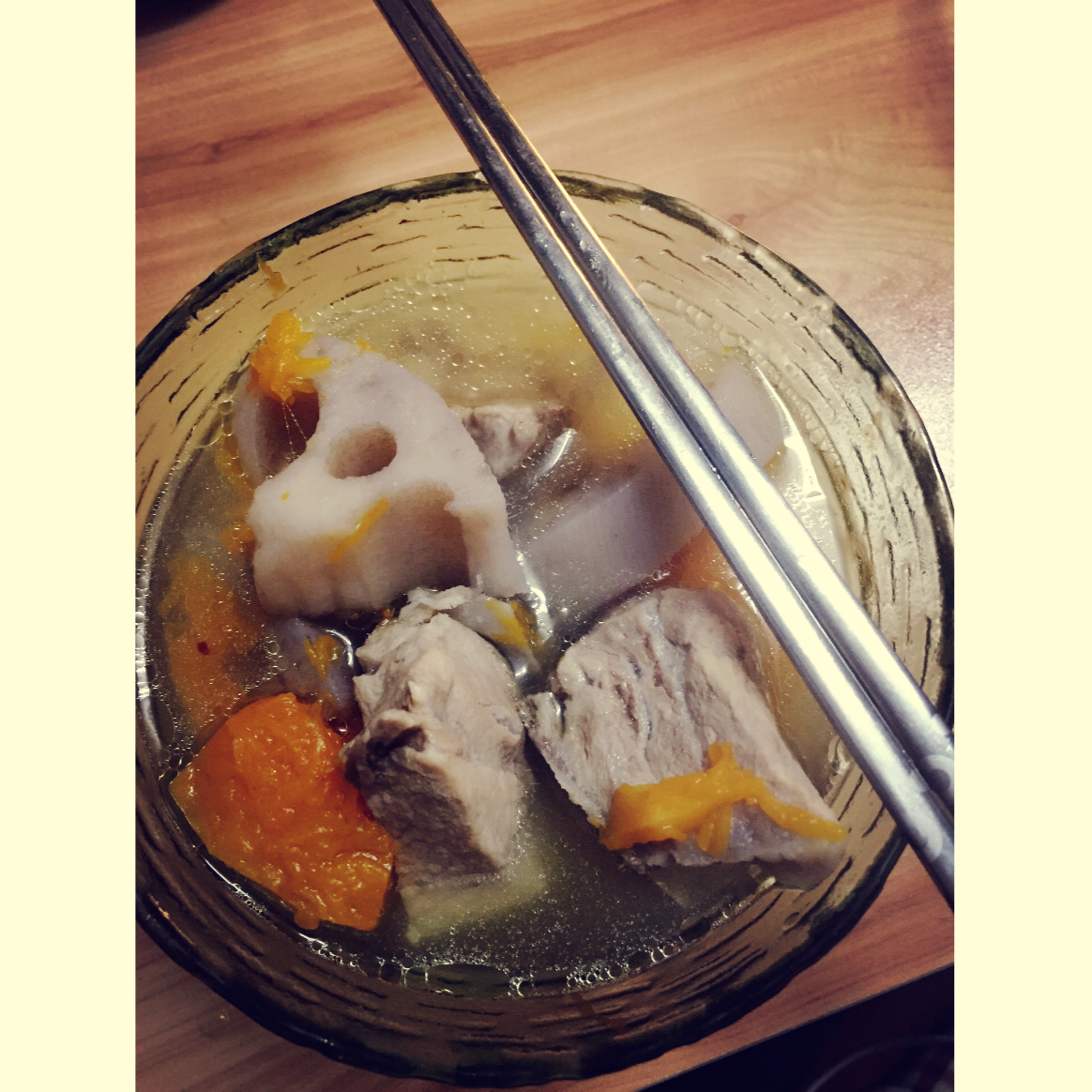 莲藕排骨汤