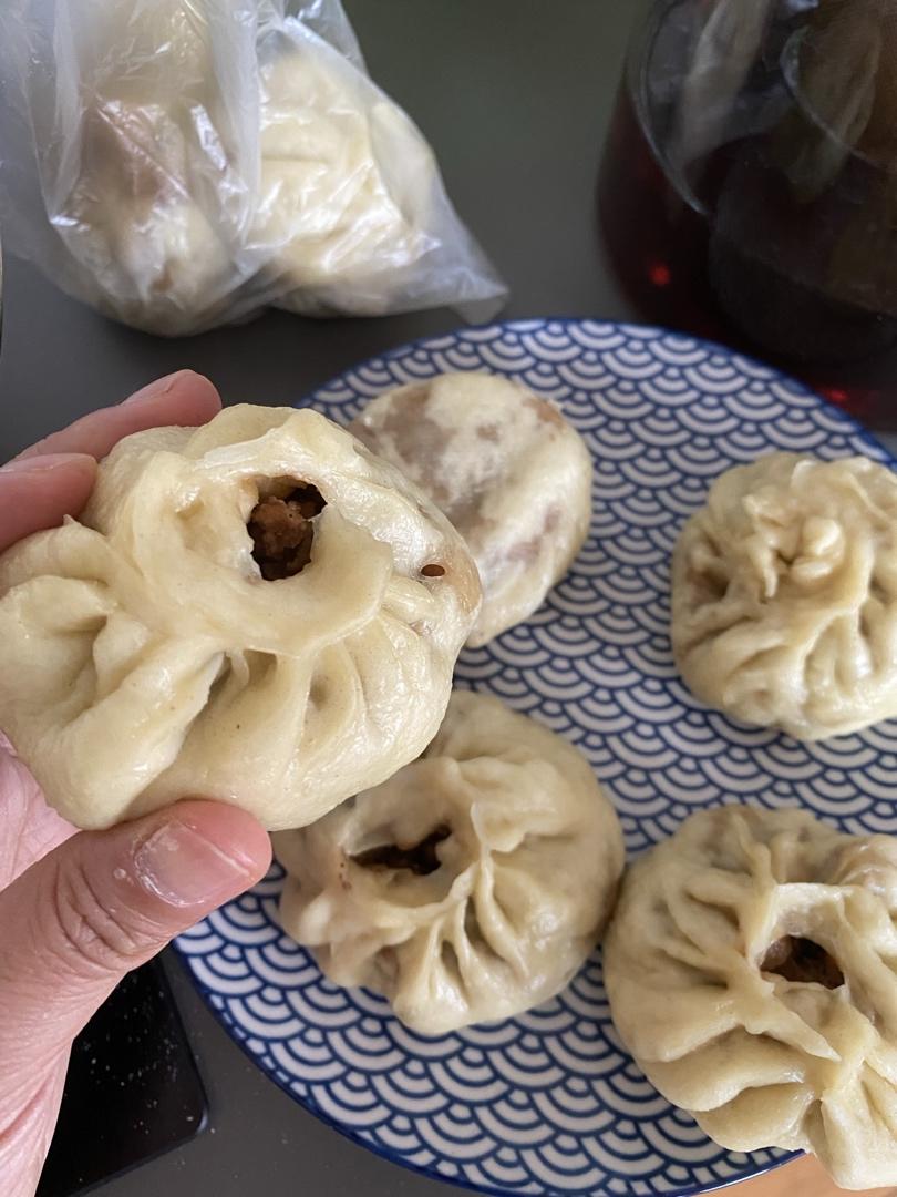 酱肉包子