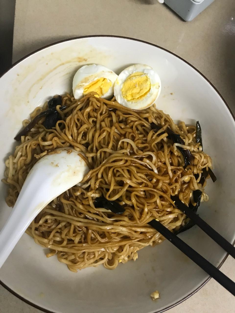 葱油拌面Spring Onion Noodles