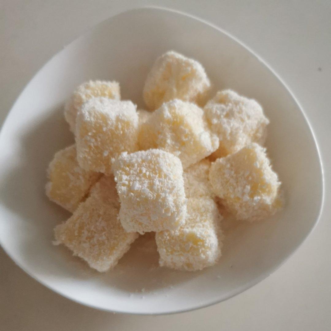 完胜85‘C的牛奶椰蓉小方