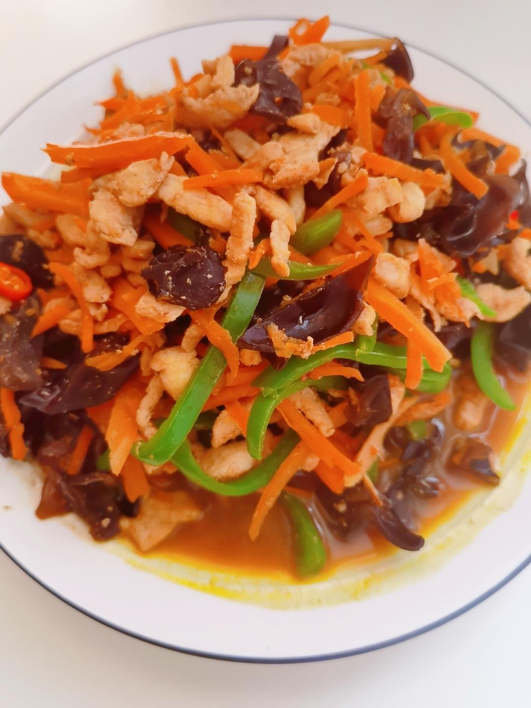 米饭🍚杀手鱼香鸡丝         （减脂期也可以吃）