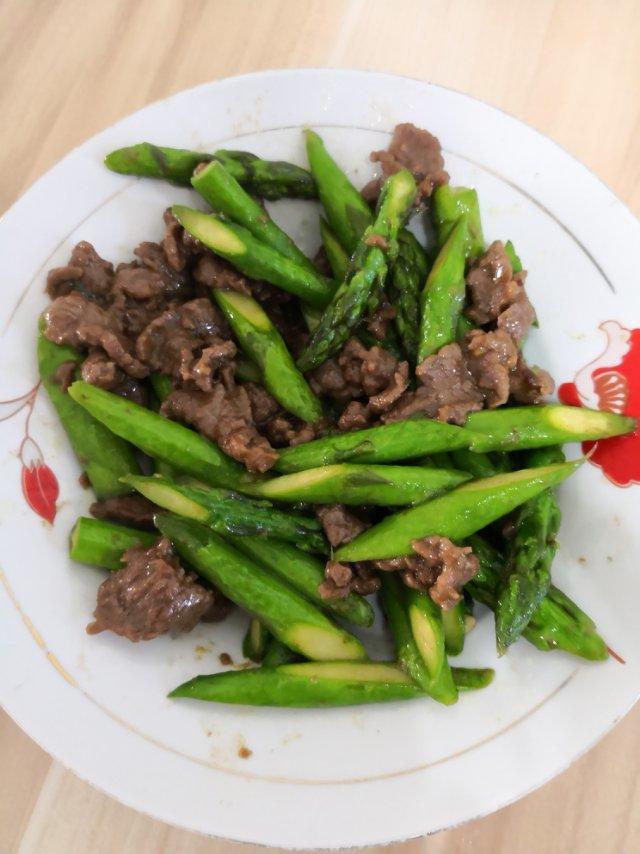 卤牛肉
