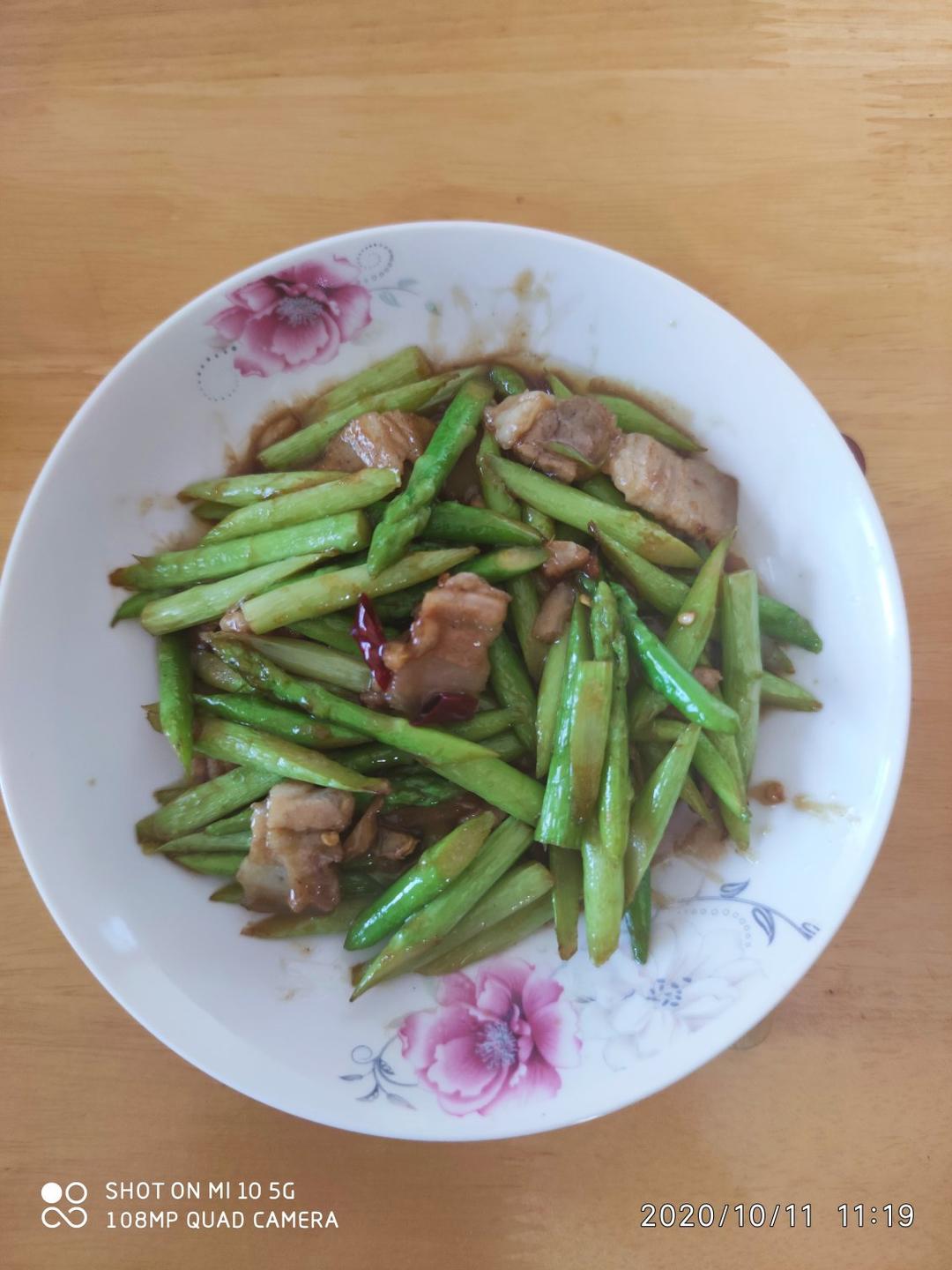 芦笋炒猪肉
