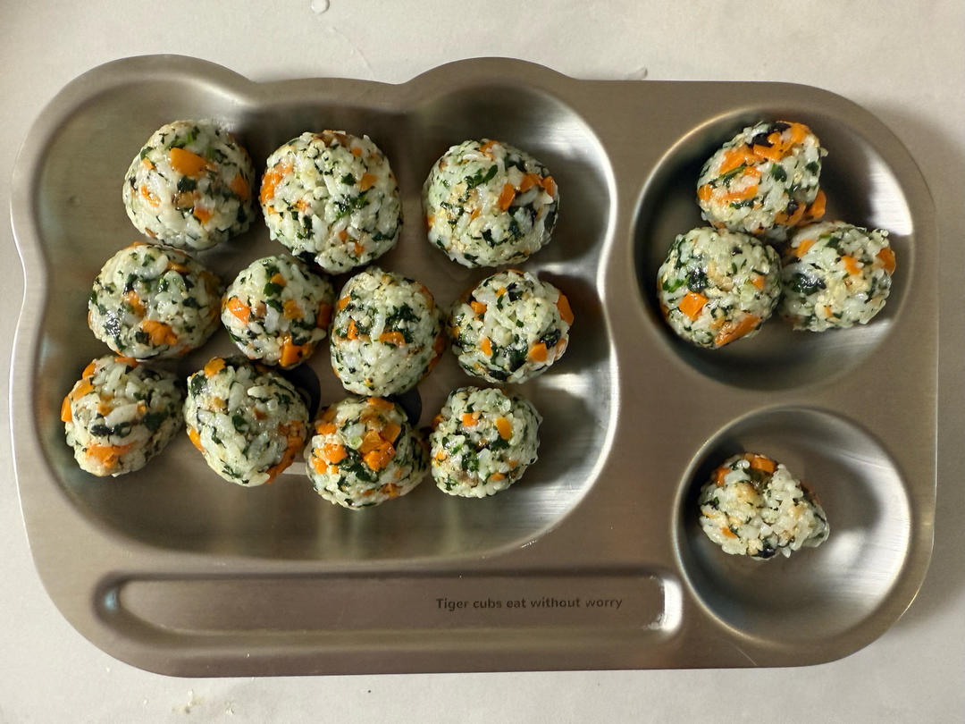 宝宝后期辅食-手指食物·牛肉饭团（10-12个月）