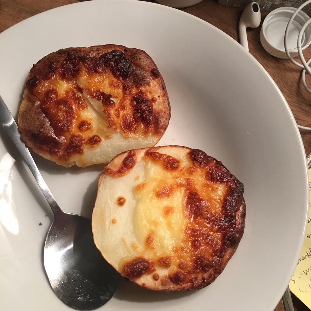 璐璐luluislearning做的烤土豆烤箱版