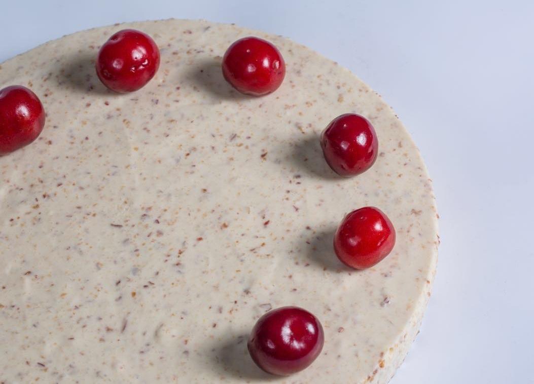 夏季享受免烤的——樱桃冻芝士蛋糕