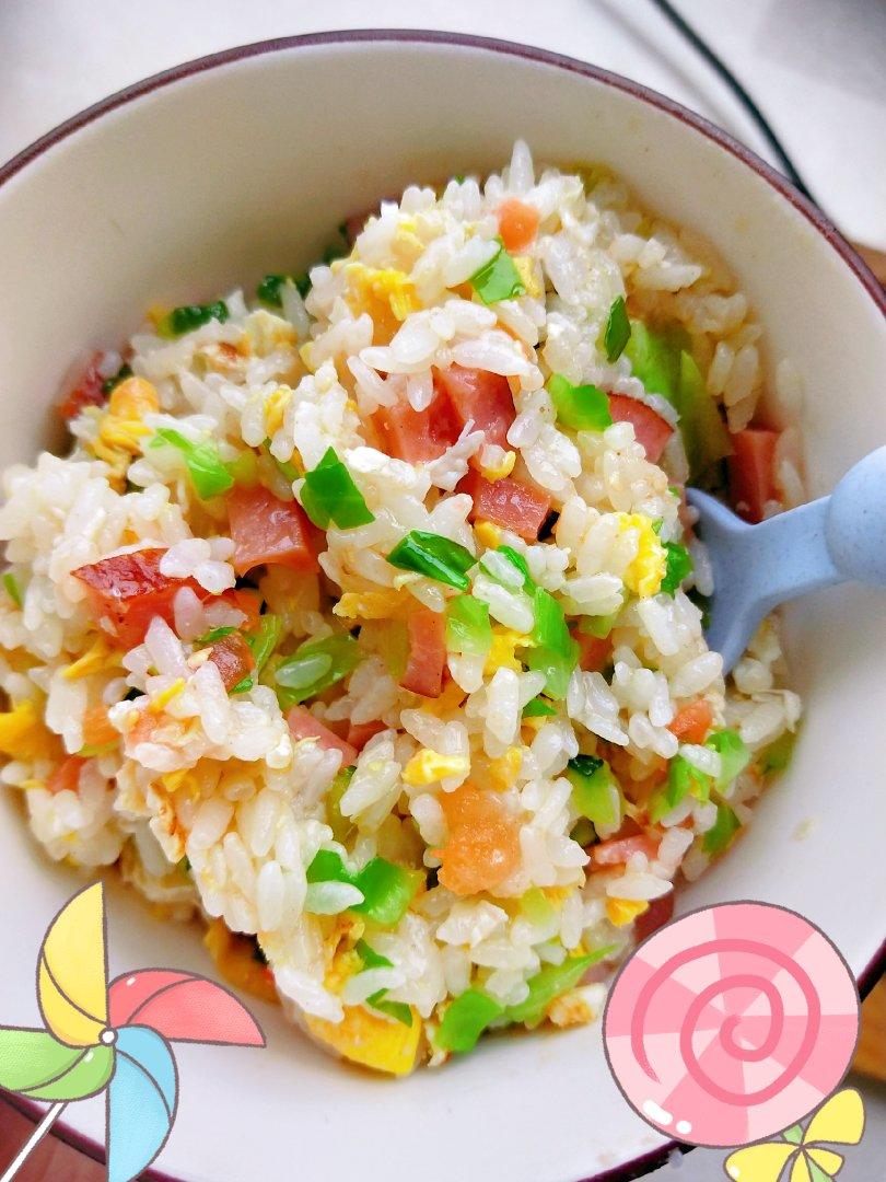 好吃到停不下来的酱油蛋炒饭