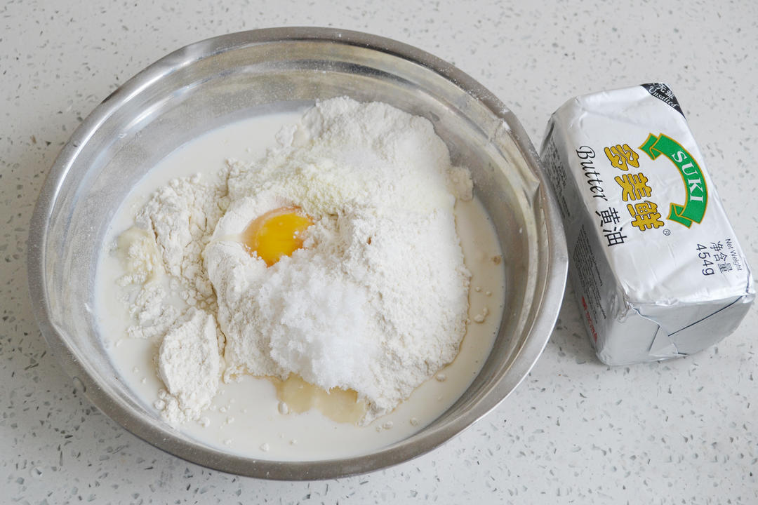 纯奶手撕吐司的做法 步骤1