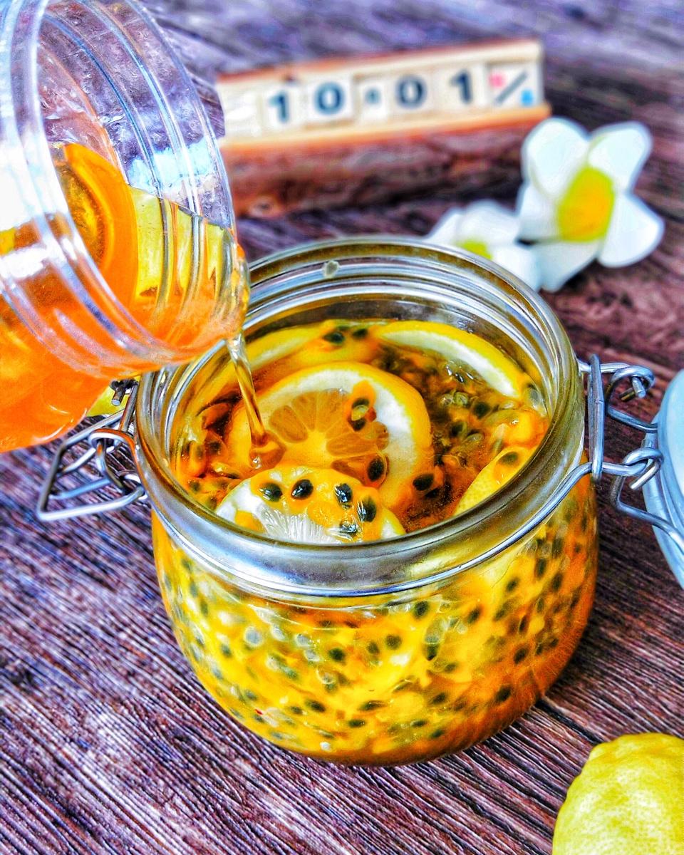 圆儿-8做的蜂蜜百香果