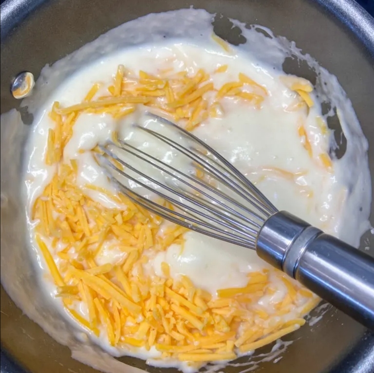 法式奶汁焗土豆(Cheesy Potatoes au Gratin)的做法 步骤5