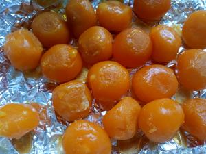 广式莲蓉蛋黄月饼的做法 步骤2