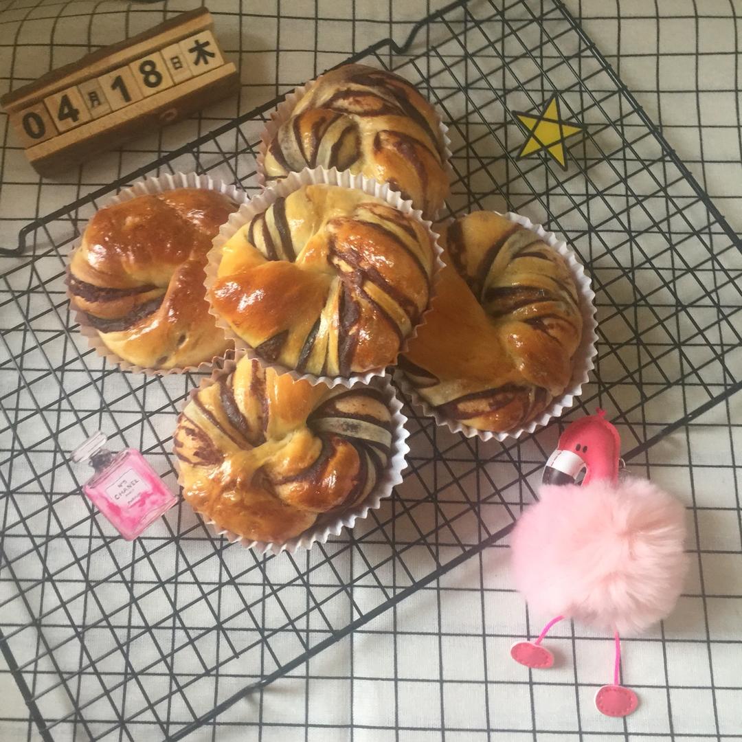 豆沙卷面包