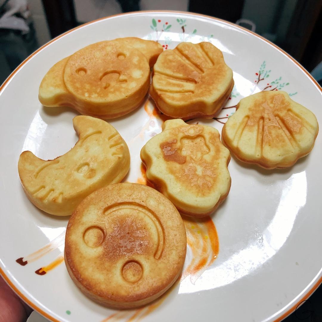 华夫饼机卡通小蛋糕
