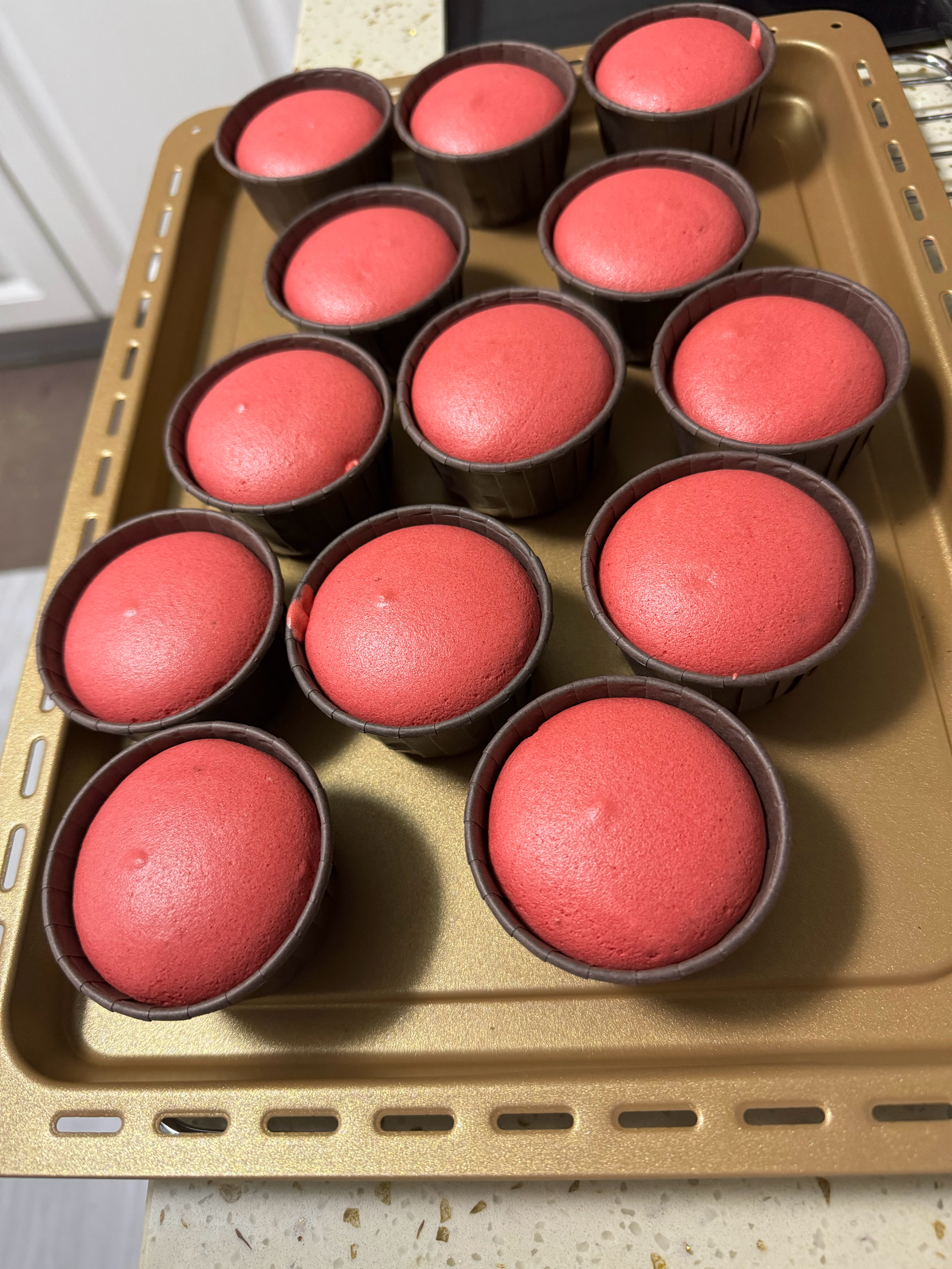 新年甜品——水光肌红丝绒杯子蛋糕