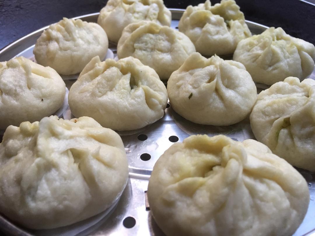 白菜包子，韭菜鸡蛋粉丝包子