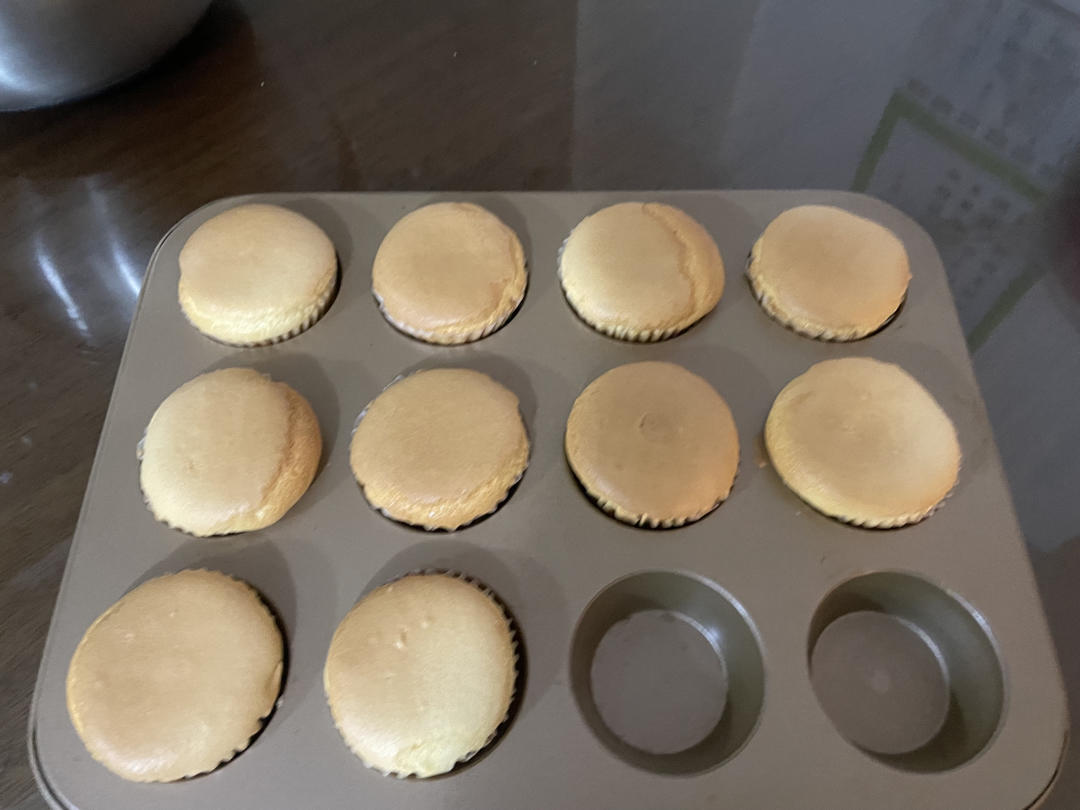 不塌陷不开裂不缩腰杯子蛋糕分享