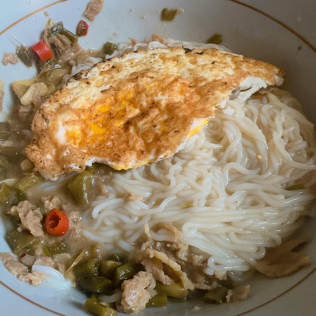 一碗快手早餐酸豆角湖南米粉