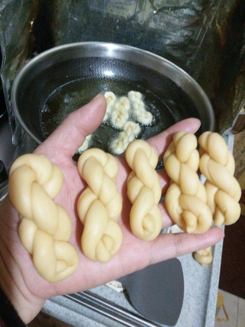 鸡蛋麻花