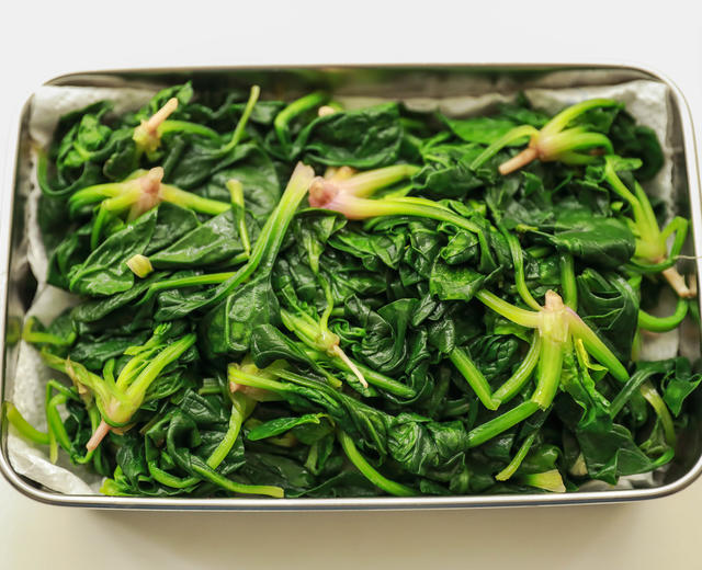 菠菜的基础汆烫、保存方式（绿叶菜均适用）的做法