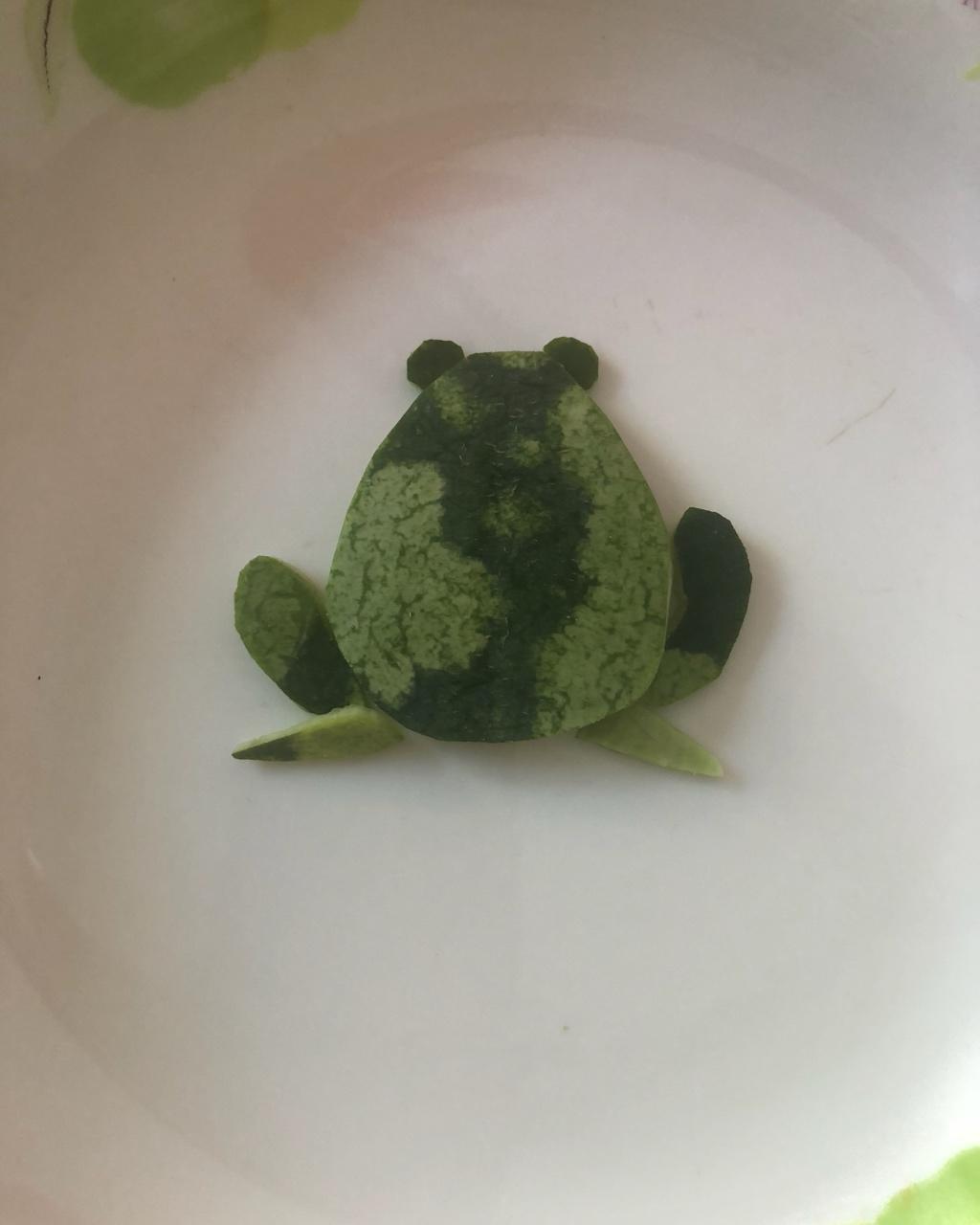 护士小姐姐做的西瓜皮青蛙王子