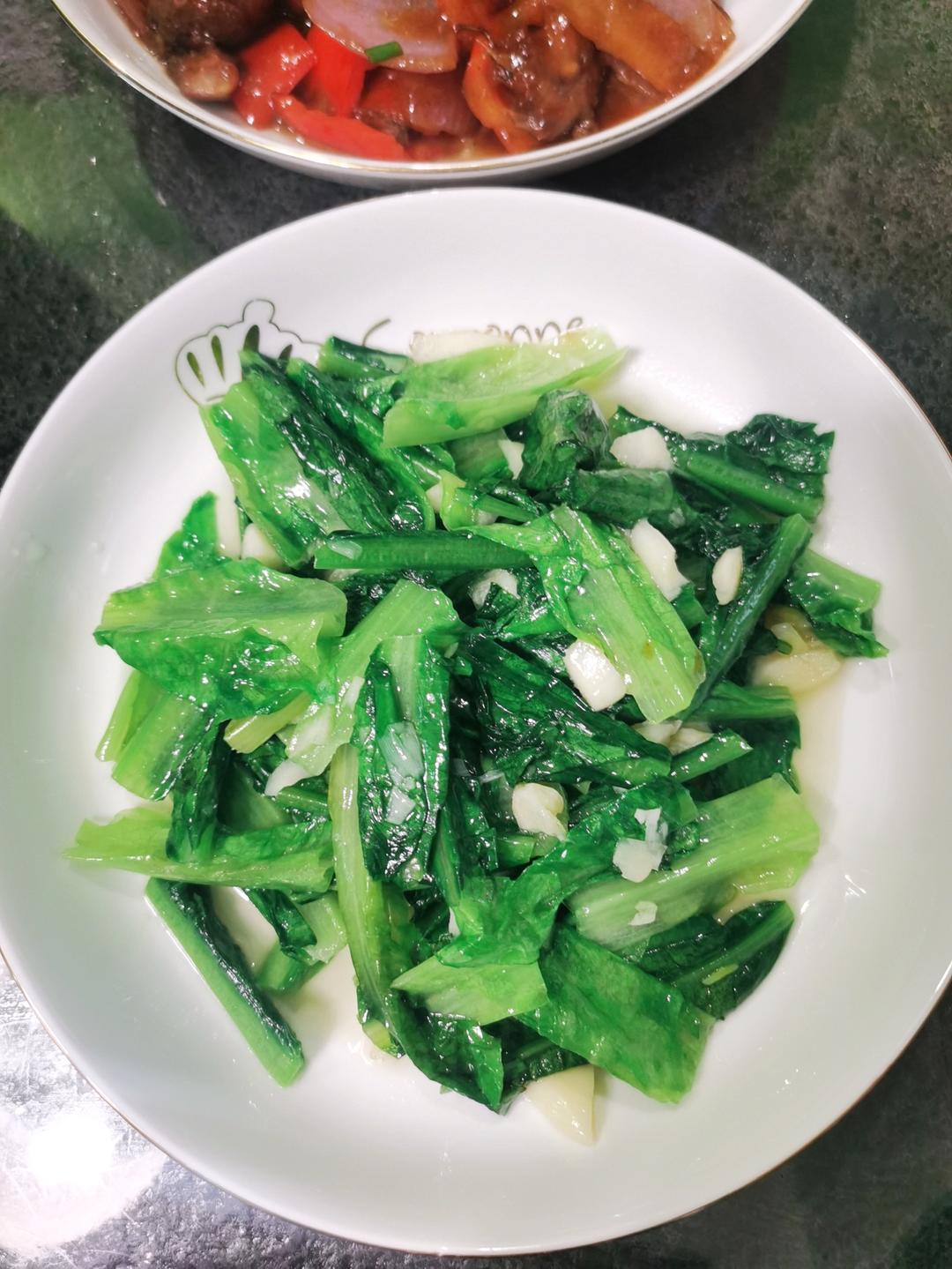 清炒油麦菜