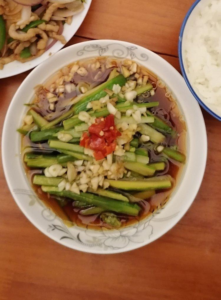 鲜味油淋芦笋