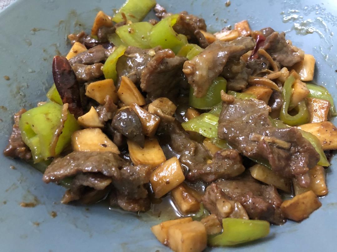 家常菜~杏鲍菇烧牛肉粒