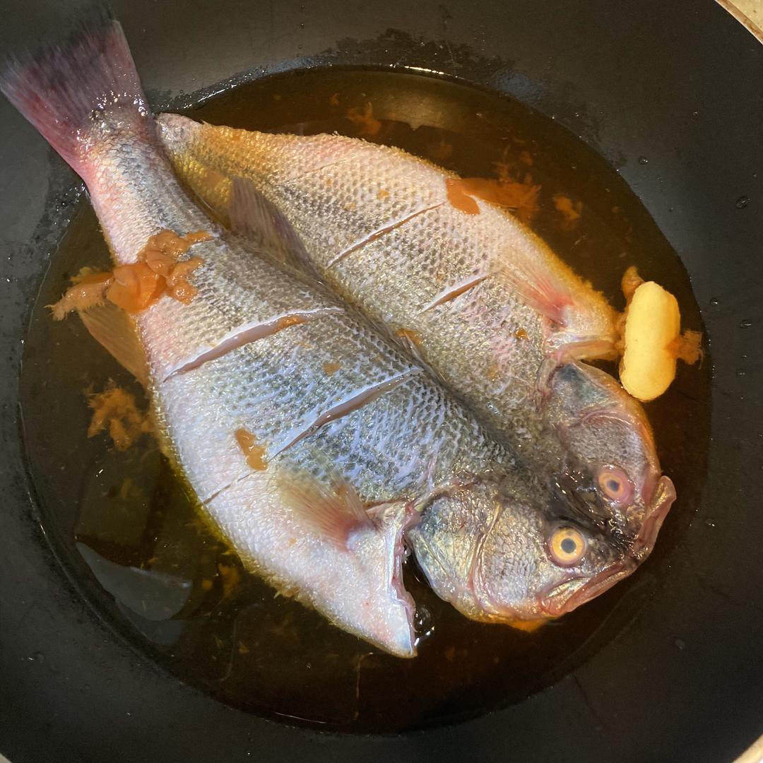 咸酸梅鲈鱼
