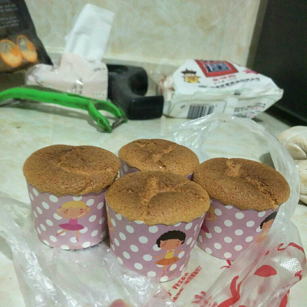 棉花纸杯蛋糕