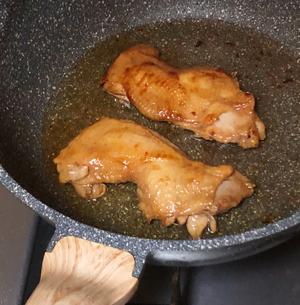 自制健康营养鸡扒饭，附自用的黑椒汁做法的做法 步骤3