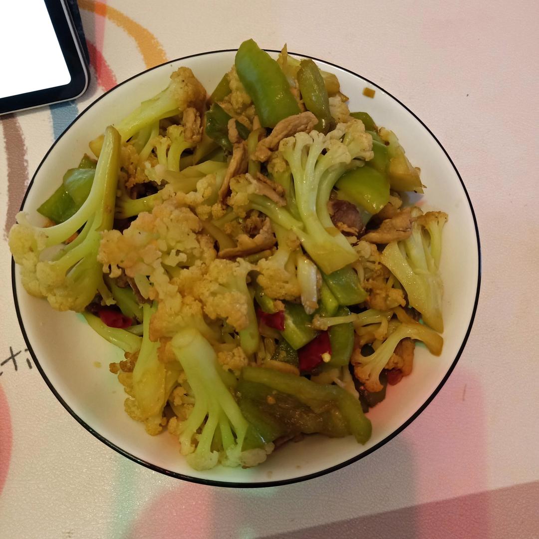 老丁的私房菜-干锅花菜