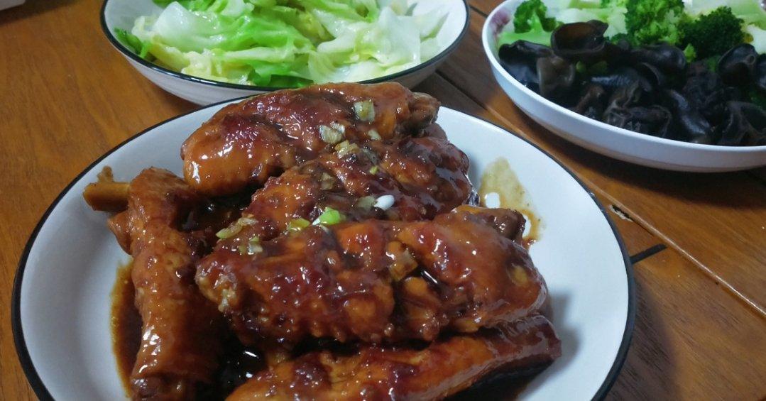 外婆教我的红烧鸡翅·连汤汁都狠好吃！！！