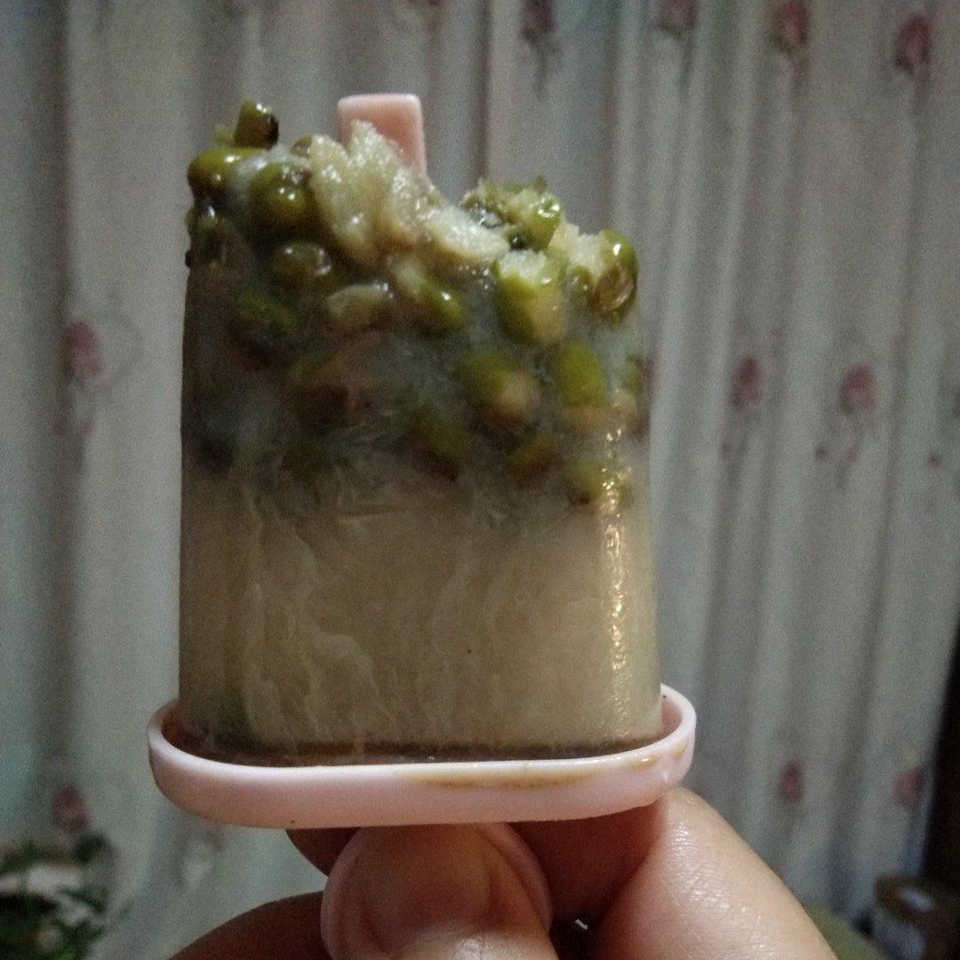 自制奶香绿豆棒冰（清凉夏日的必备品）内附绿豆汤不会变成褐色的技巧