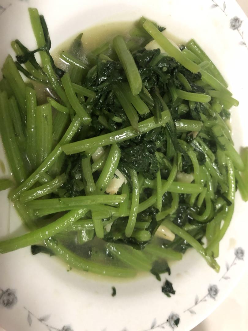 清炒茼蒿