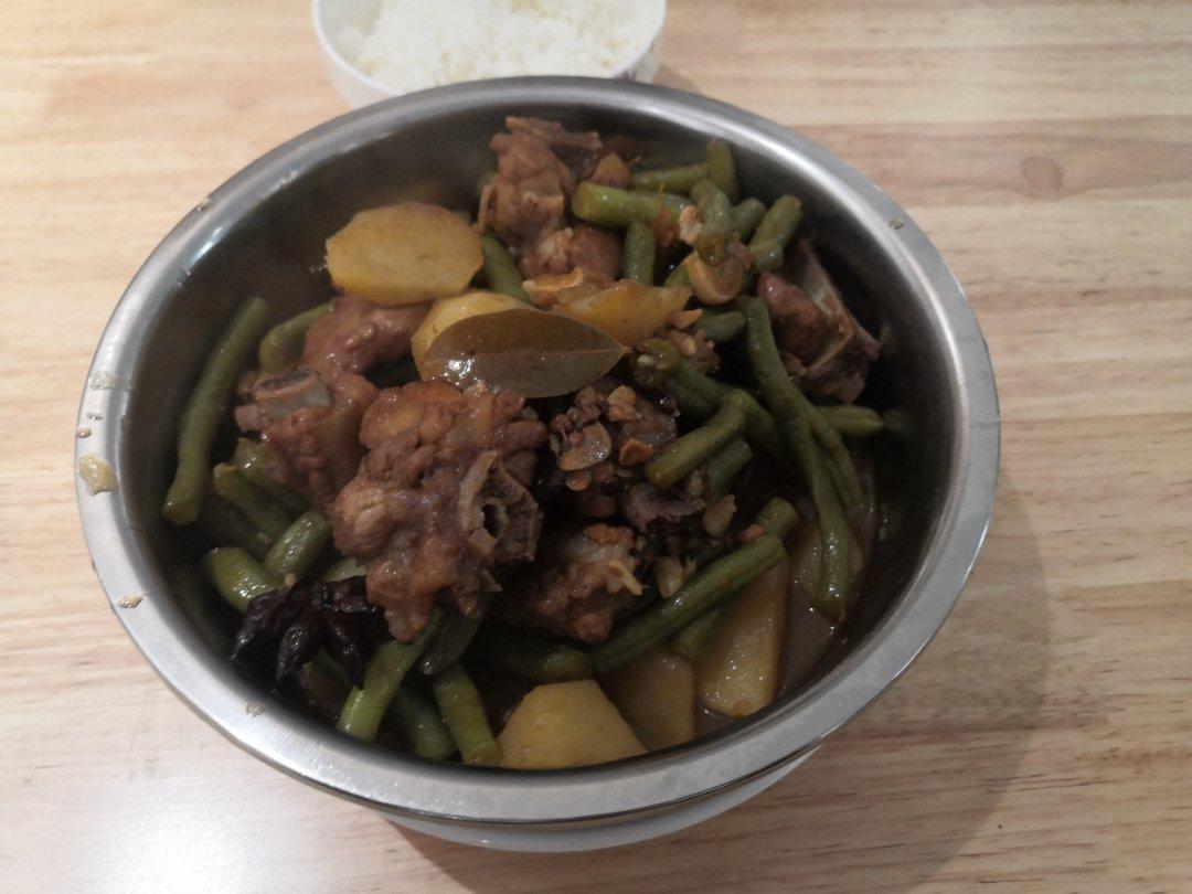 排骨炖土豆豆角
