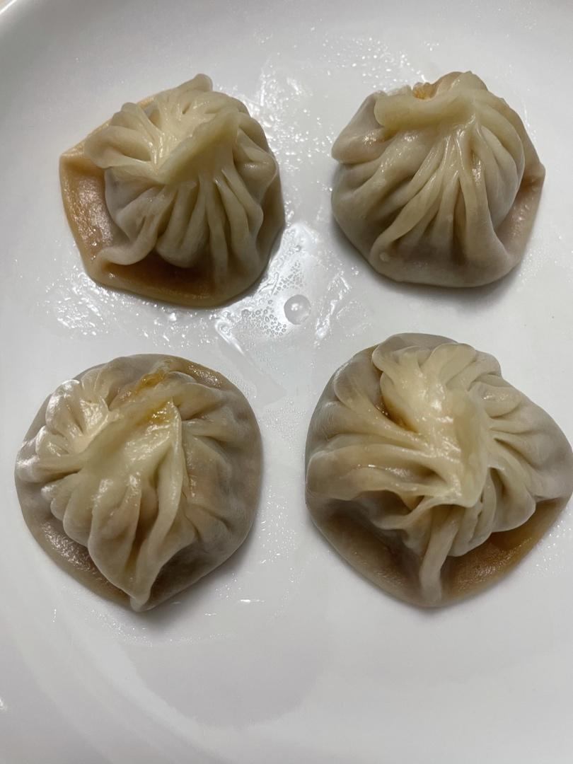 灌汤小笼包