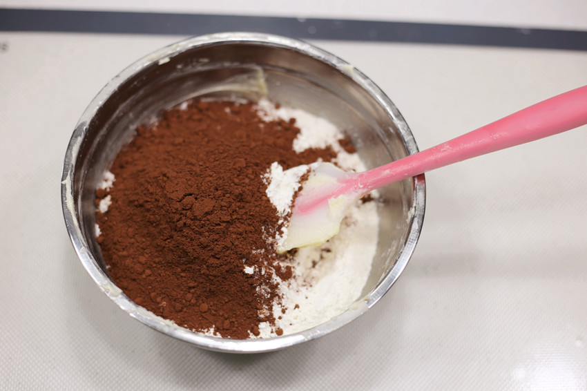 巧克力饼干-巧克力沙布蕾的做法 步骤4