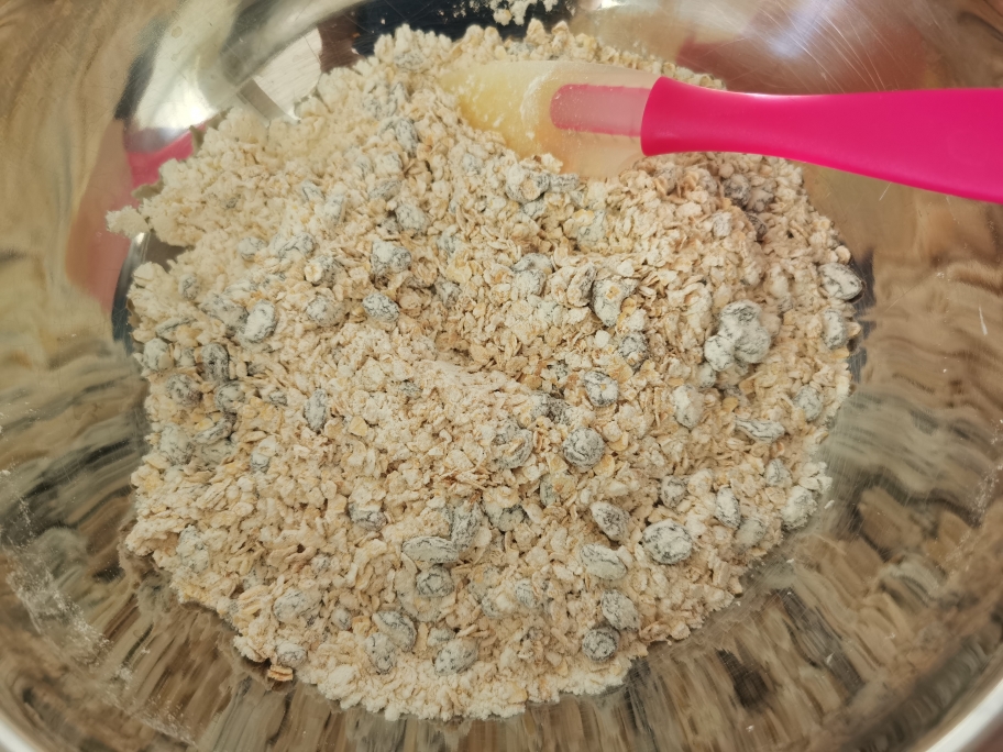 神仙配方📝最好吃的葡萄干燕麦曲奇，没有之一的做法 步骤1
