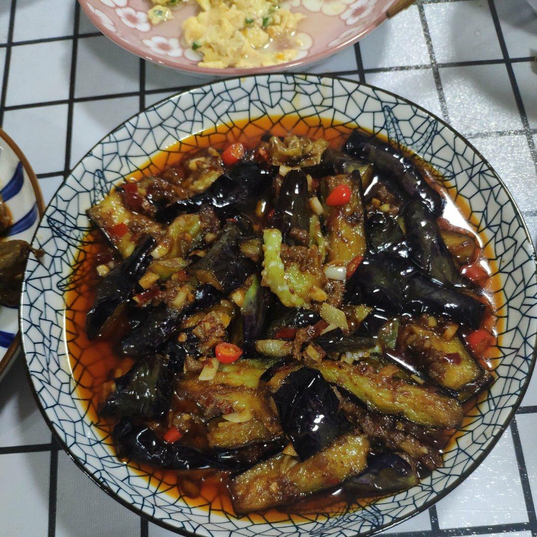开胃下饭菜！巨简单的家常鱼香茄子煲