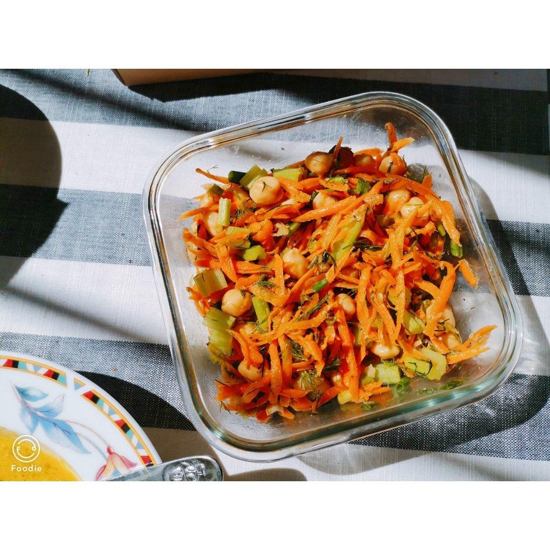 鹰嘴豆胡萝卜莳萝沙律 (雪利油醋汁)
Chickpea Salad with Carrots and Dill (Sherry Vinegar Dressing)