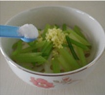 清烹莲菜西芹的做法 步骤9